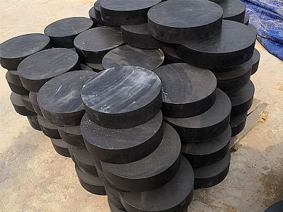 连山县板式橡胶支座由若干层橡胶片与薄钢板经加压硫化